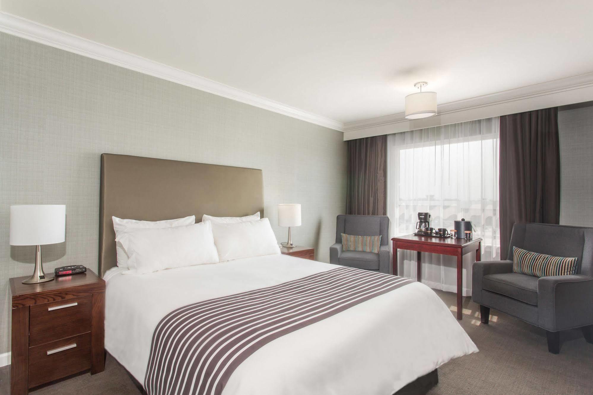 Sandman Hotel Red Deer Exteriér fotografie